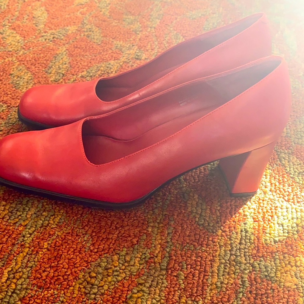 Red Heels - Picture 3 of 3